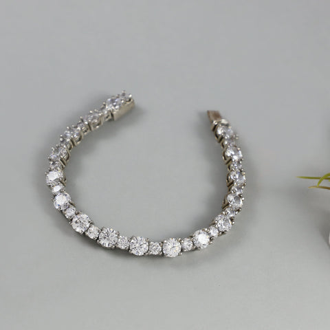 Jhanvi Elegant  Tennis Bracelet