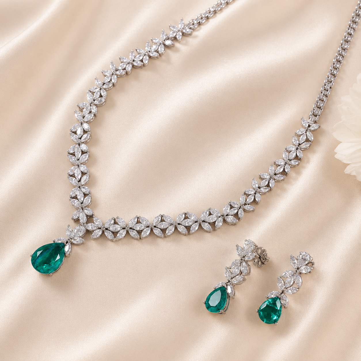 Mohini Green Envy Necklace Set