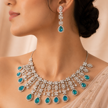 Aaranya Turquoise Emerald Glow Necklace Set