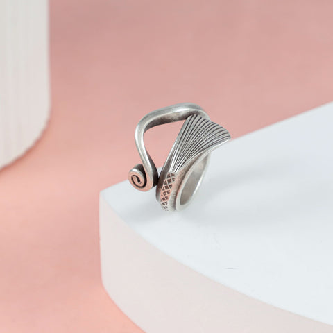 Avni Vintage Wave Silver Ring