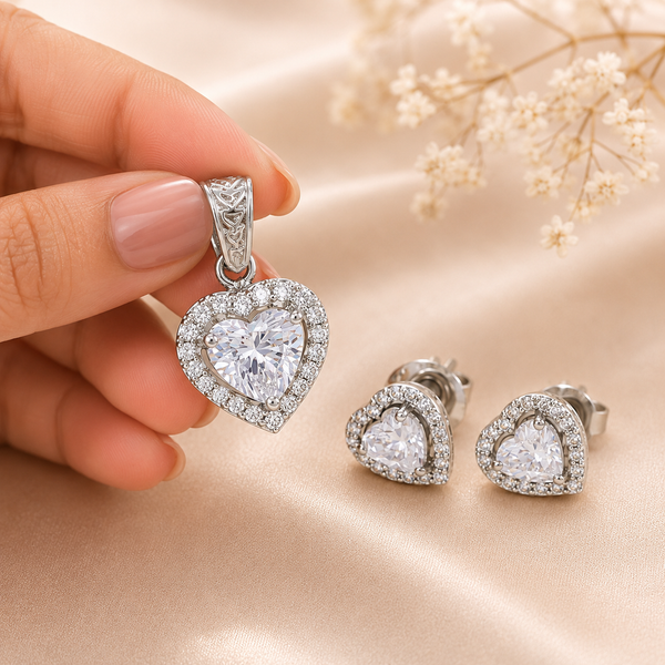 Pari Classy Heart Design Pendant Set