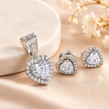 Pari Classy Heart Design Pendant Set
