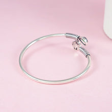 Susmita Ethnic Green Bloom Silver Bracelet