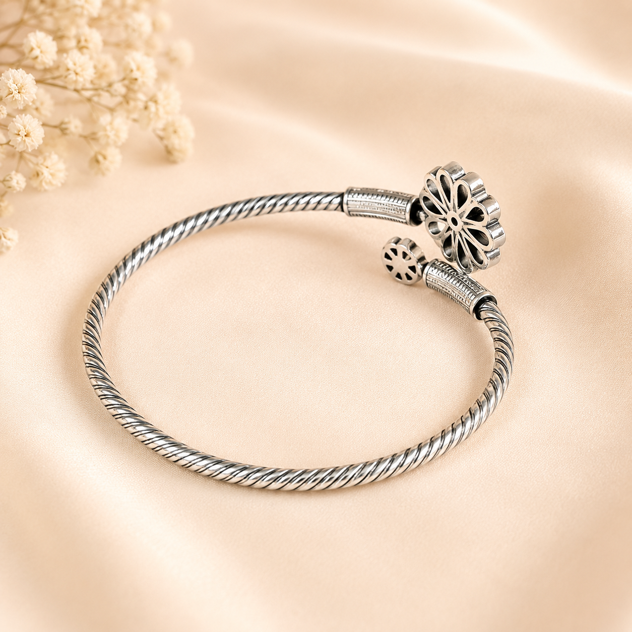 Sonali Floral Green Elegance Silver Bracelet