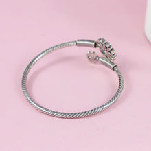 Sonali Floral Green Elegance Silver Bracelet