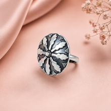 Avni Floral Aura Silver Ring