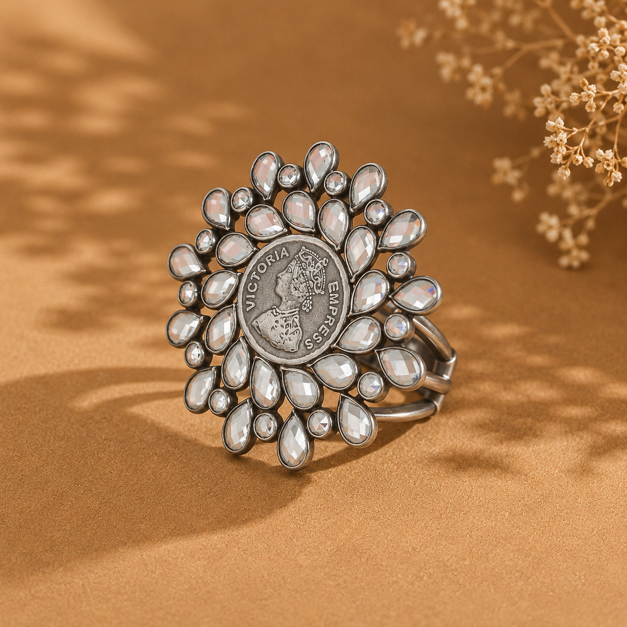 Avni Victoria Crown Silver Ring