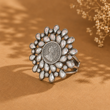 Avni Victoria Crown Silver Ring