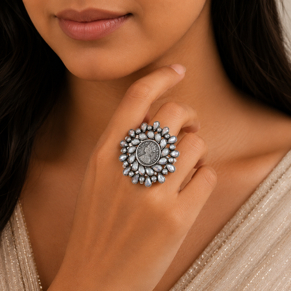 Avni Victoria Crown Silver Ring