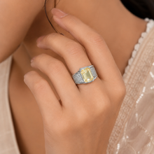 Vanya Sunshine Crystal Silver Ring