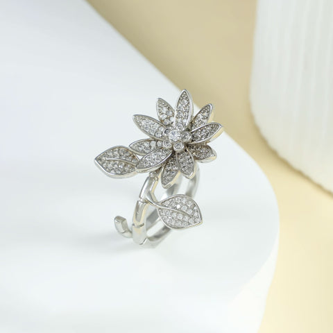 Riva Blooming Crystal Silver Ring