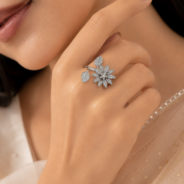 Riva Blooming Crystal Silver Ring