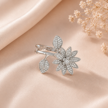 Riva Blooming Crystal Silver Ring