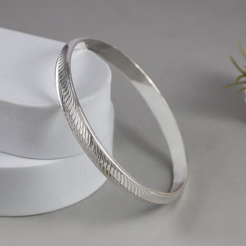 Ansh Engraved Diagonal Pattern Silver Kada For Him