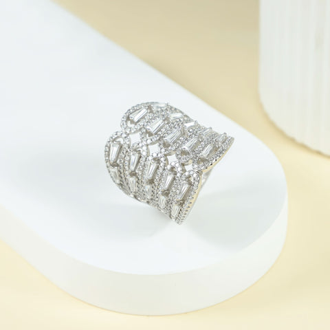 Pranika Glamorous Crystal Flow Silver Ring