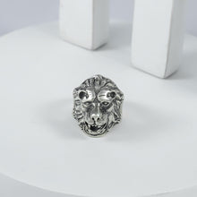 Anvay 3D Regal Lion Signet Silver Band For Him