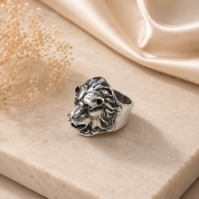 Anvay 3D Regal Lion Signet Silver Band For Him