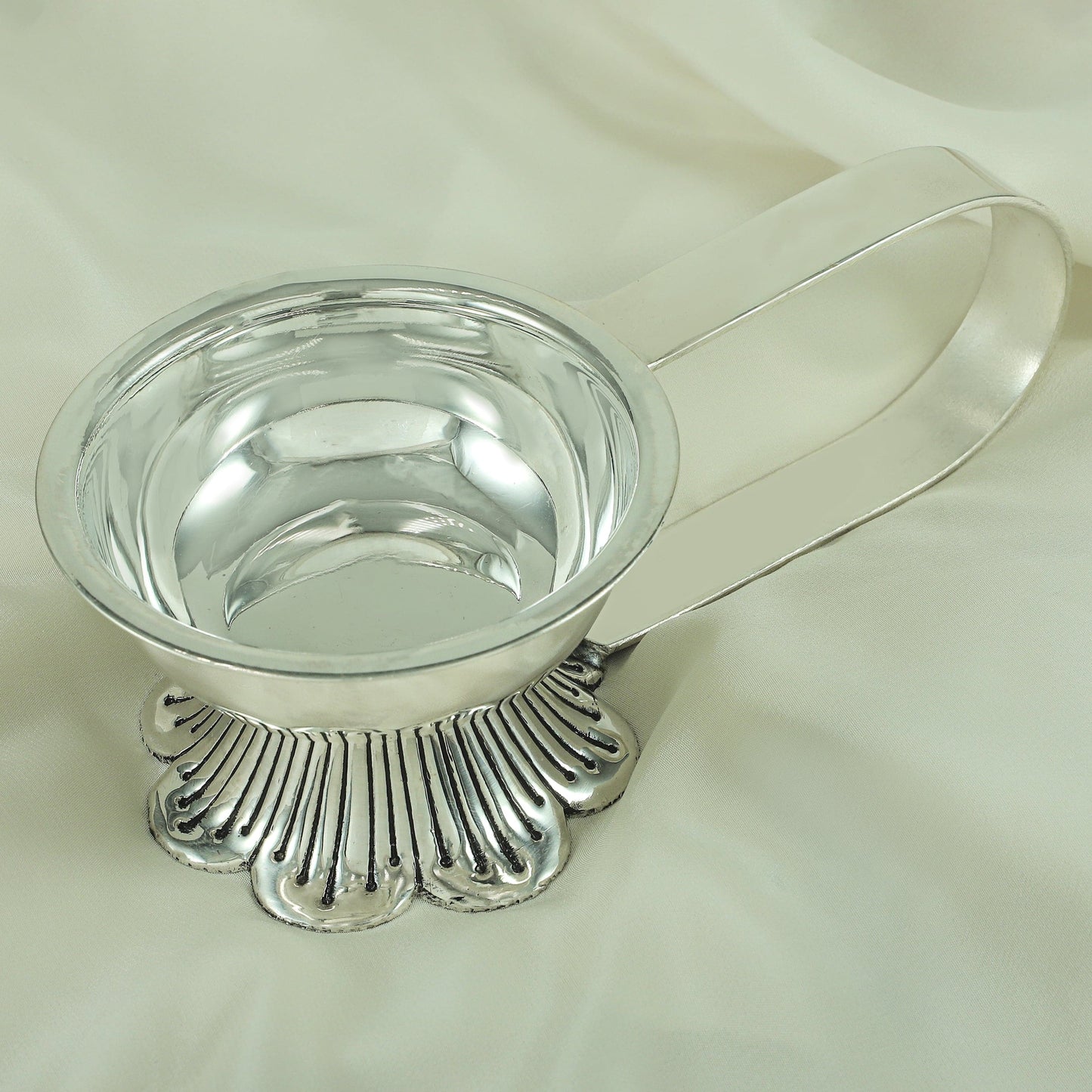 Anika Classy Silver Diya