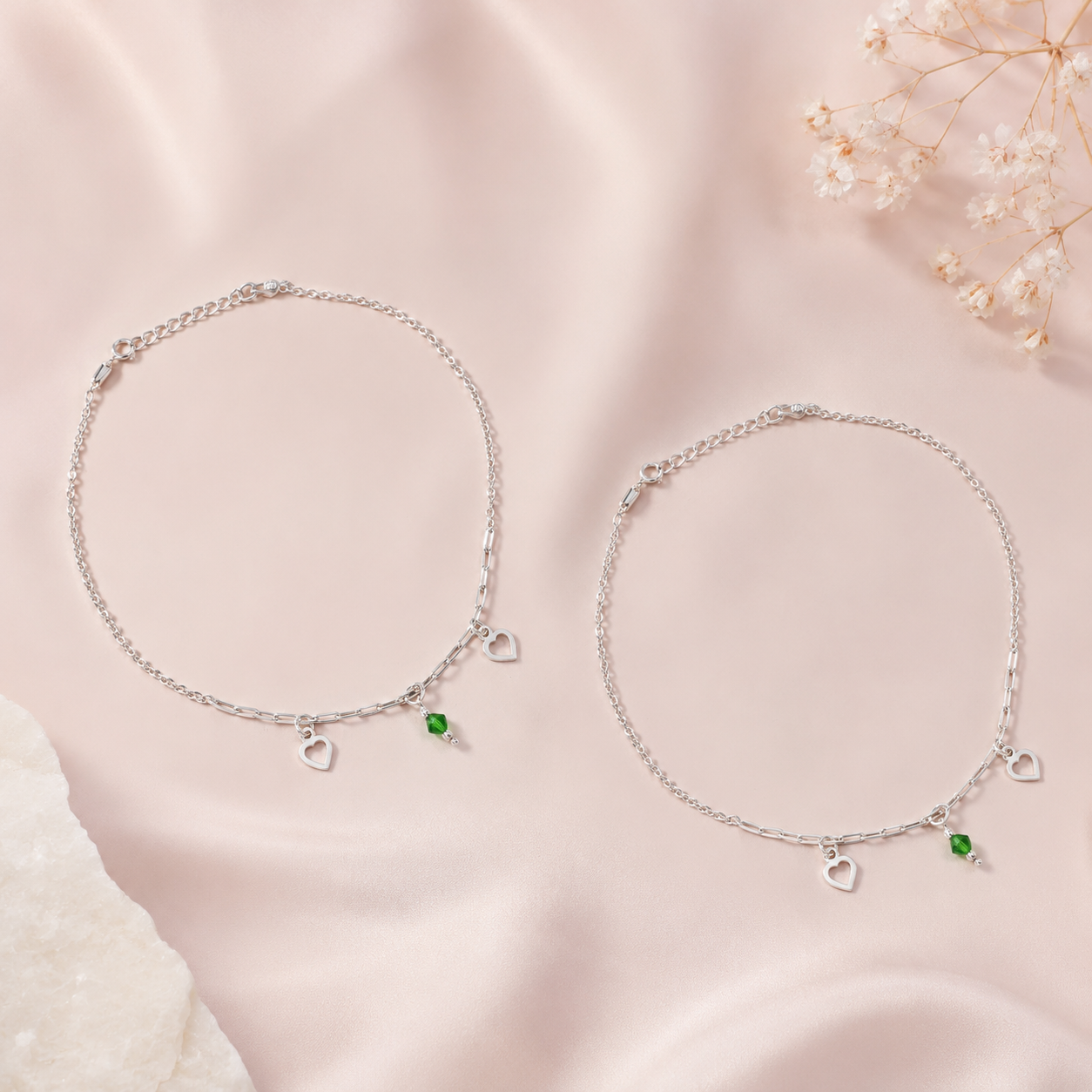 Nisha Simple Gracefuld Style Silver Anklets
