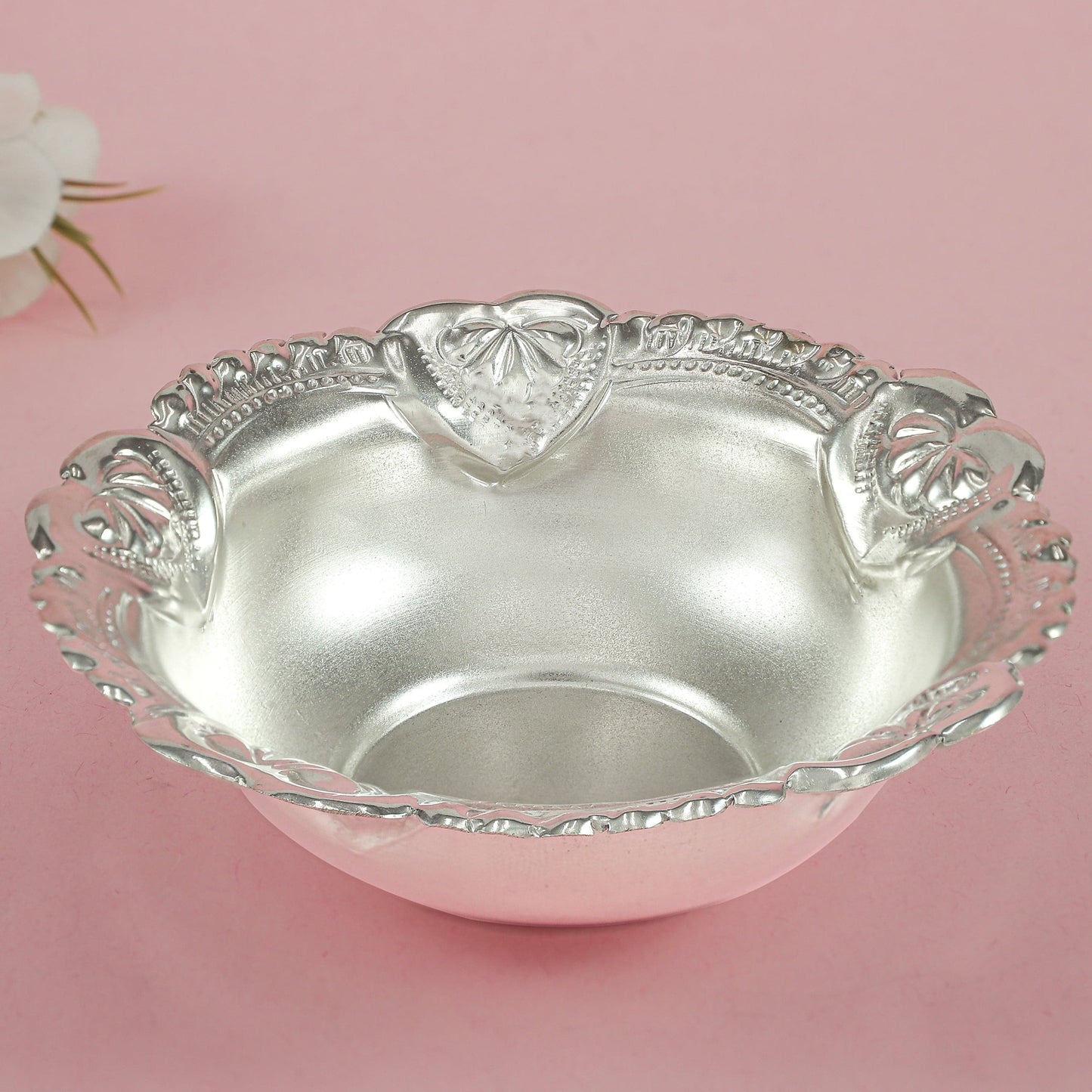 Imposing Silver bowl