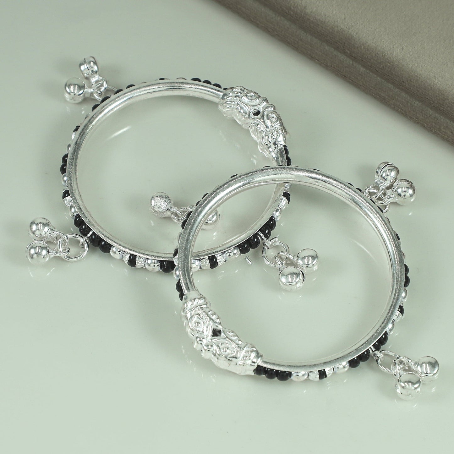 Aahna Silver Baby Nazariya Bangles