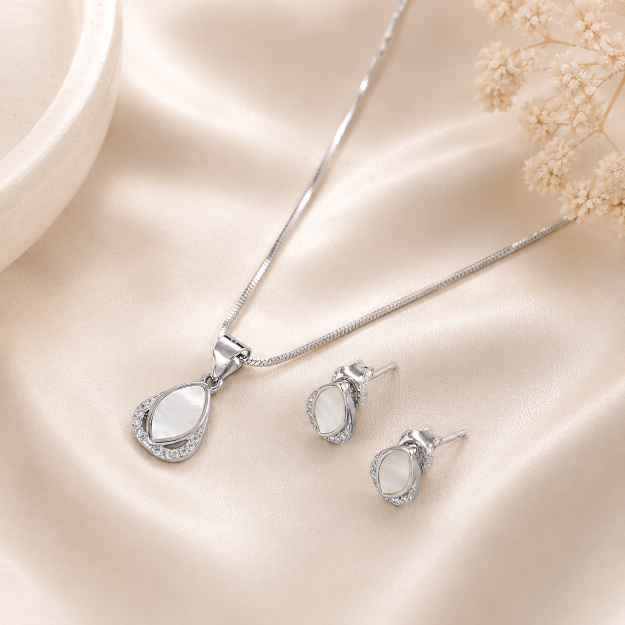 Reena Pearl Drop  Silver Pendant Set