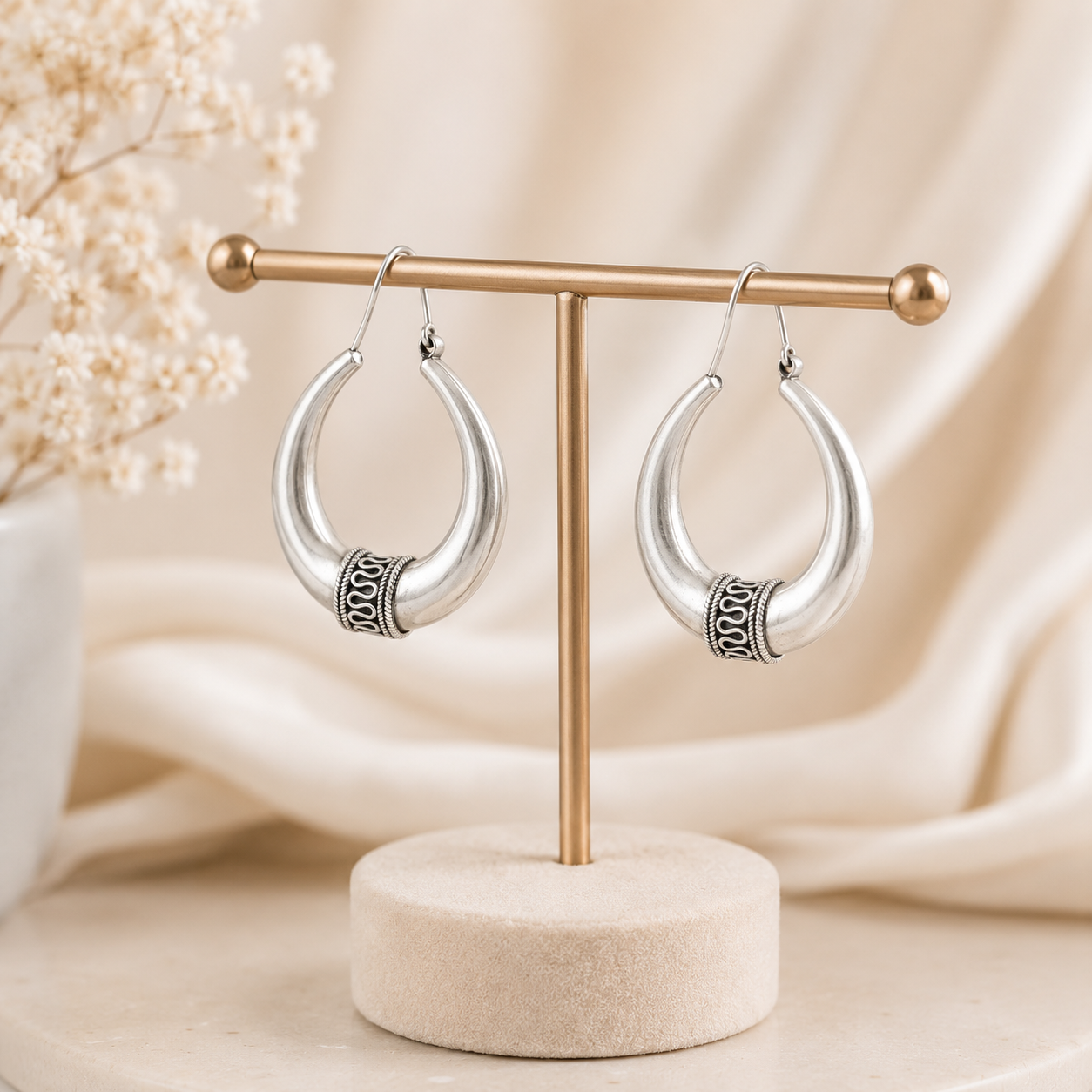 Somya Chic Everyday Hoops Silver Earrings