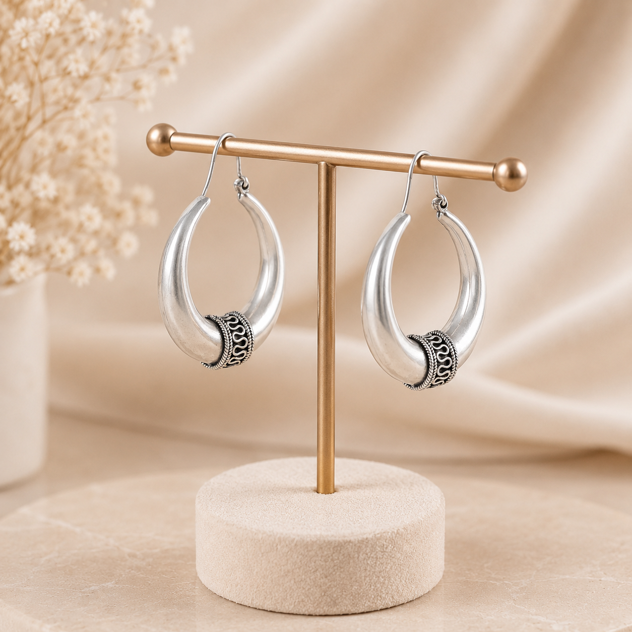 Somya Chic Everyday Hoops Silver Earrings