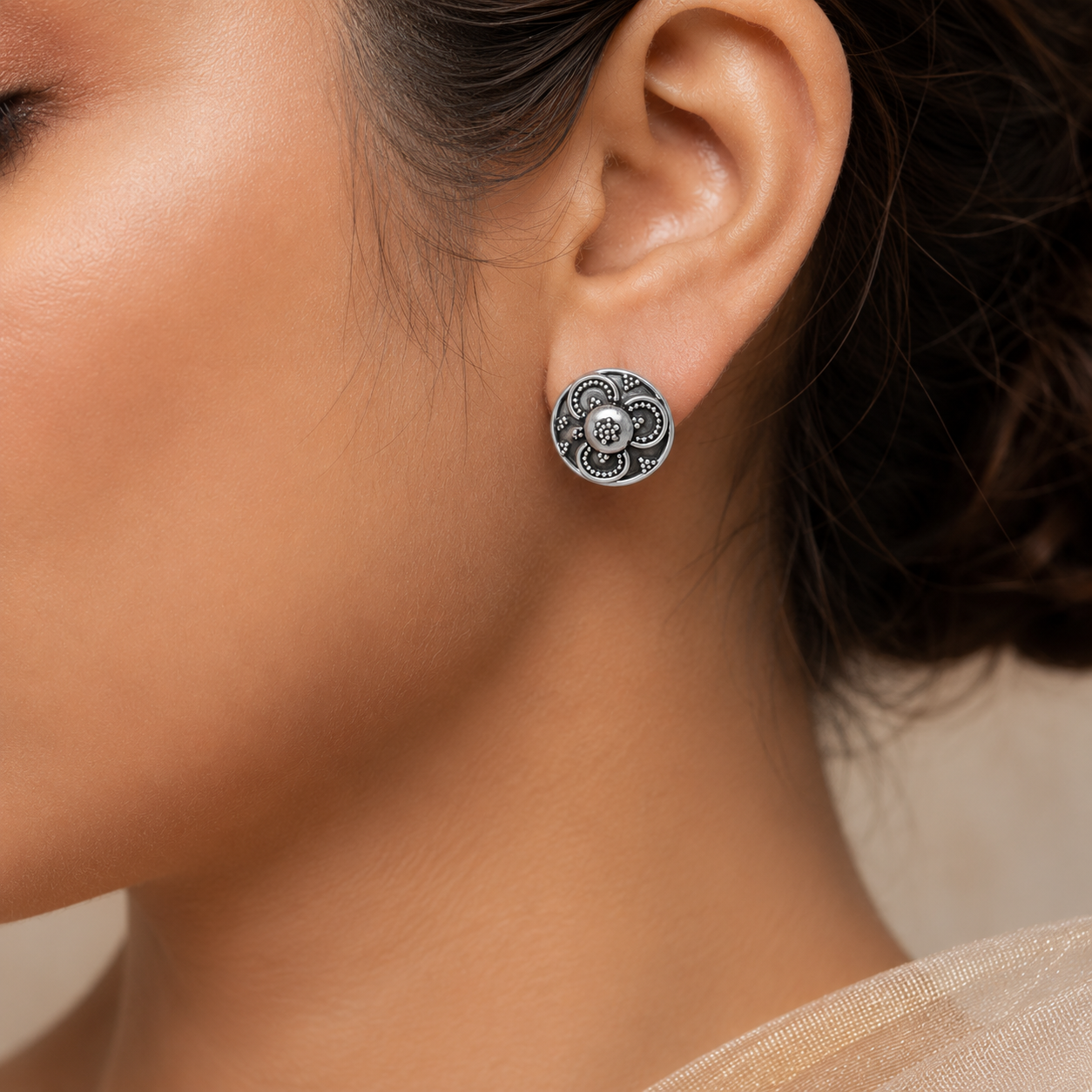 Eshwari  Rustic Floral Charm Silver Earrings