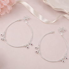 Miraya Soft Shine Silver Anklets