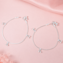 Mahira Simple Charm Drop Silver Anklets