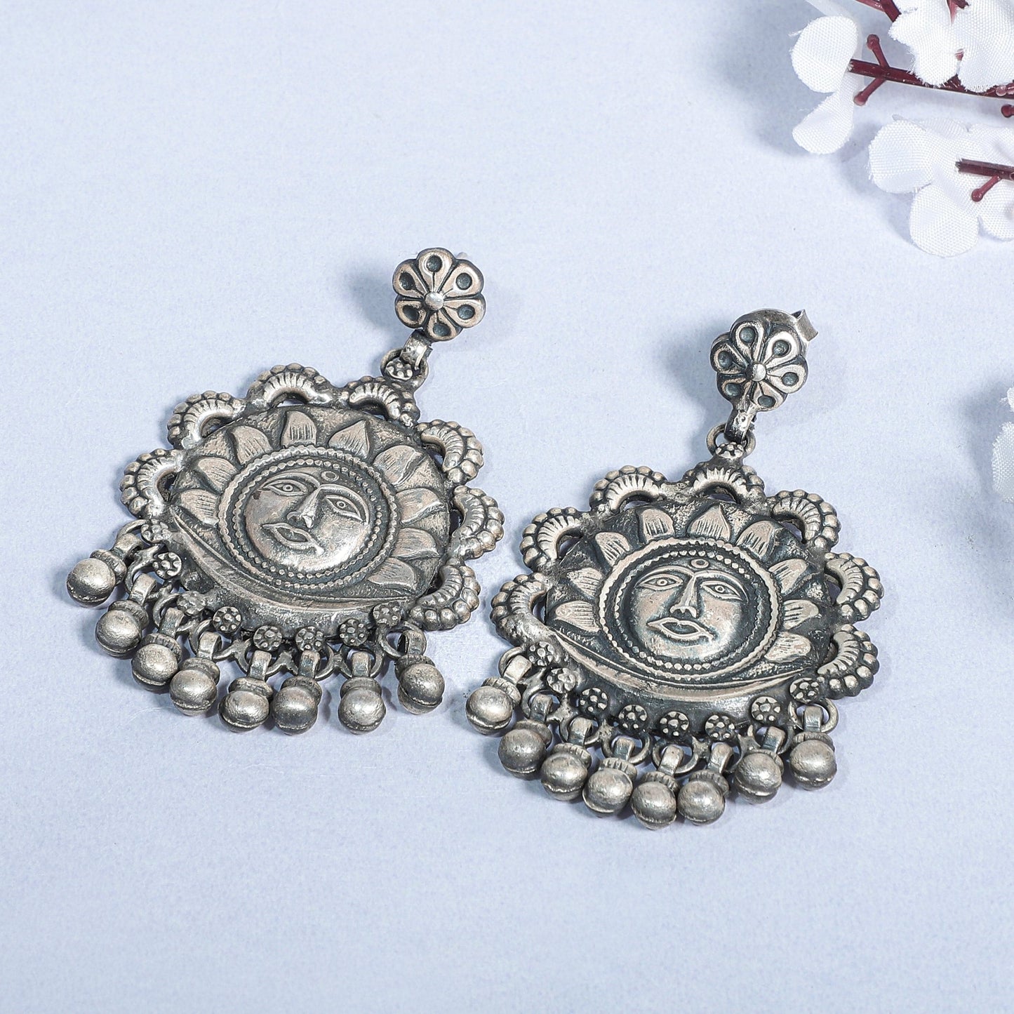 Ekaja Beautiful Silver Earrings