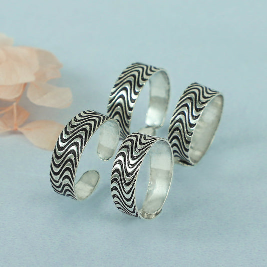 Malvika Silver Toe Rings