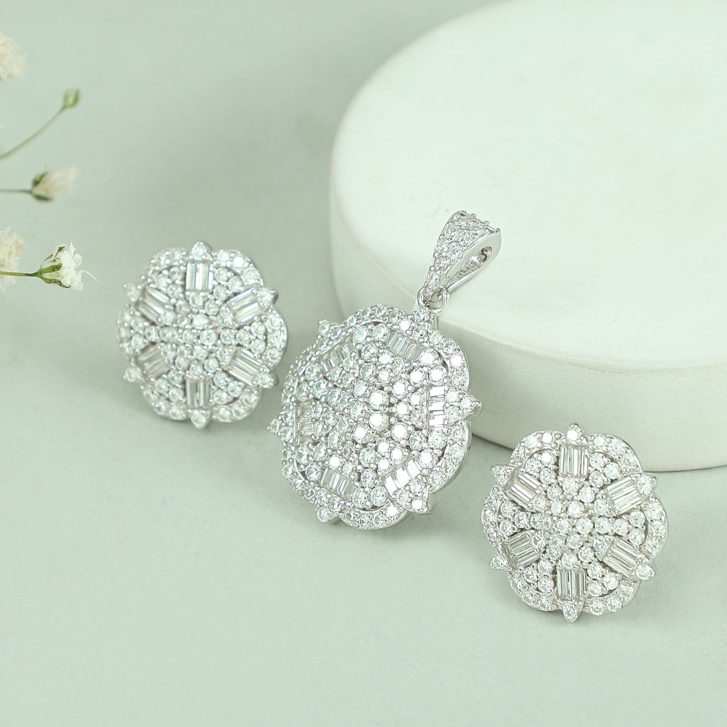 Vama Lovely Silver CZ Pendant Set