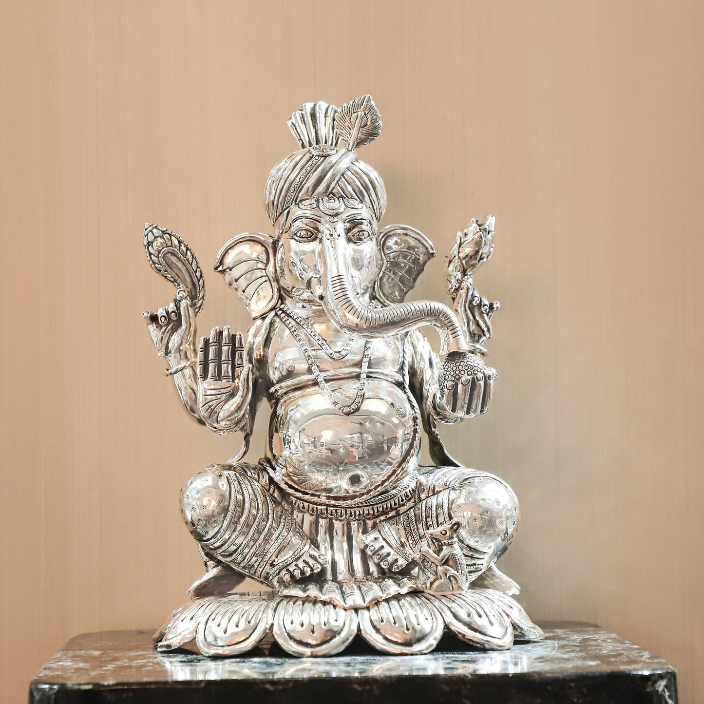 Charming Vighanhartha Silver Idol