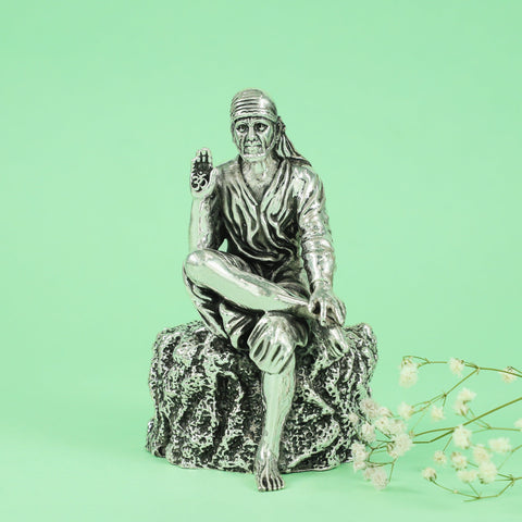 Dreamy Sai Nath Silver Idol