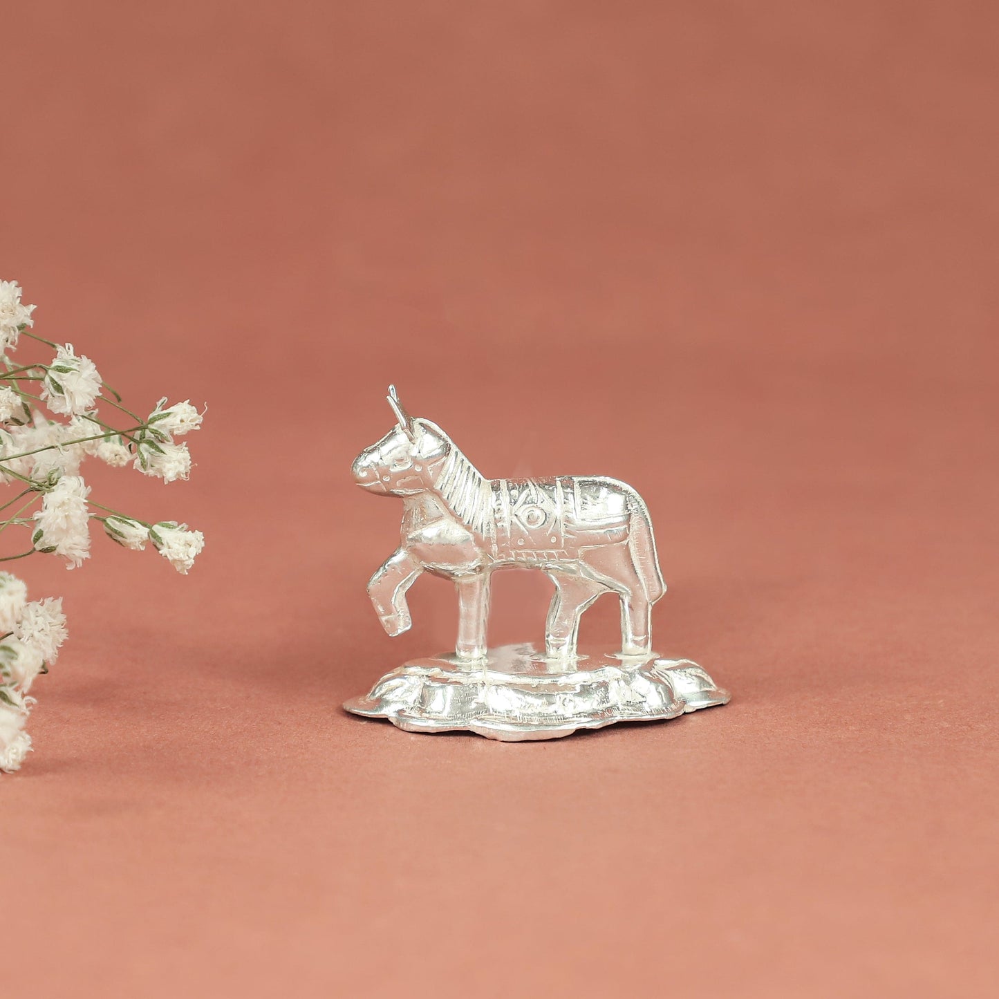 Ethereal Horse Silver Idol