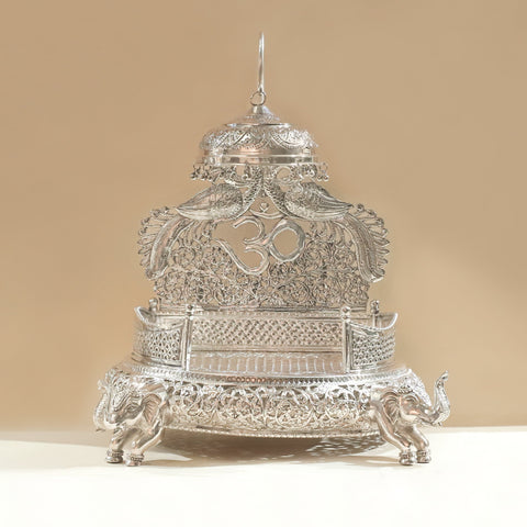 Pleasing Silver Singasan
