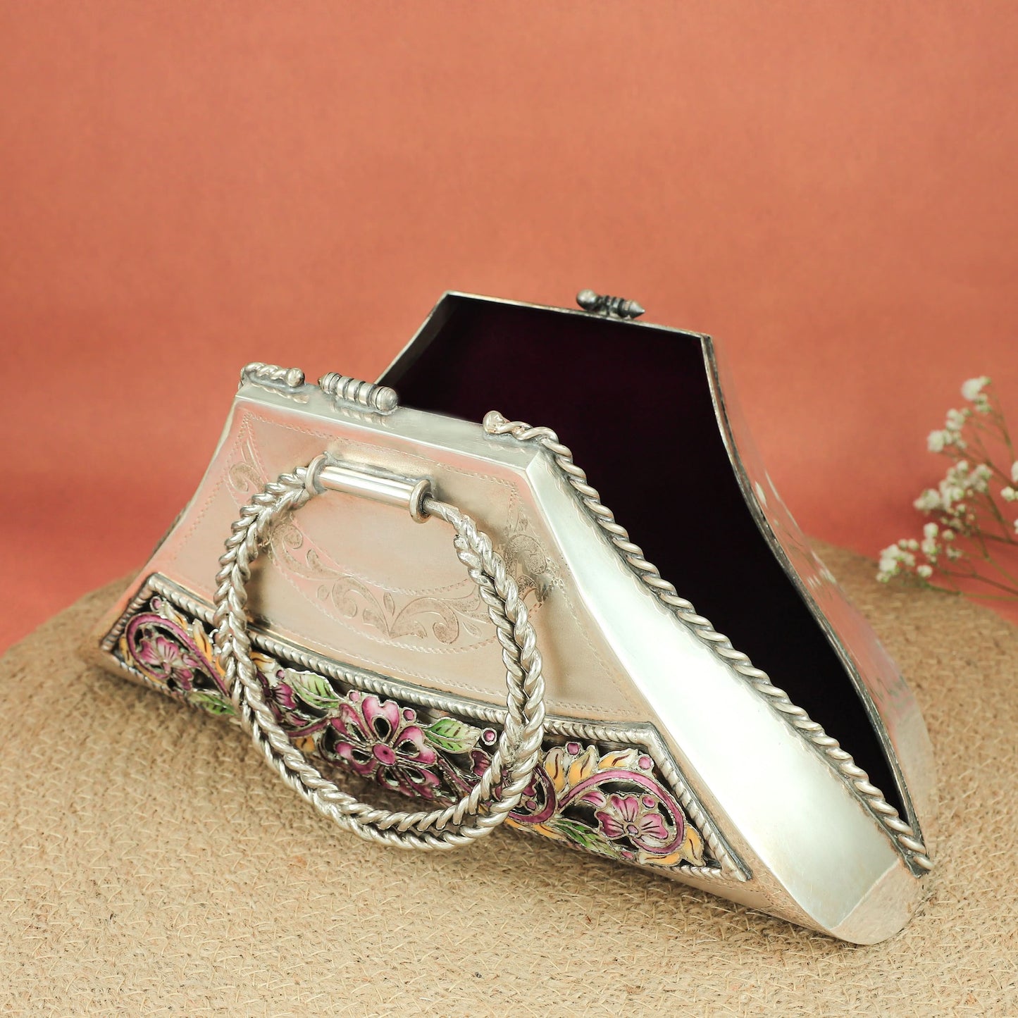 Ravishing Silver Purse