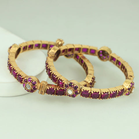 Pallavi Floral And Paisley Patterns Bangles