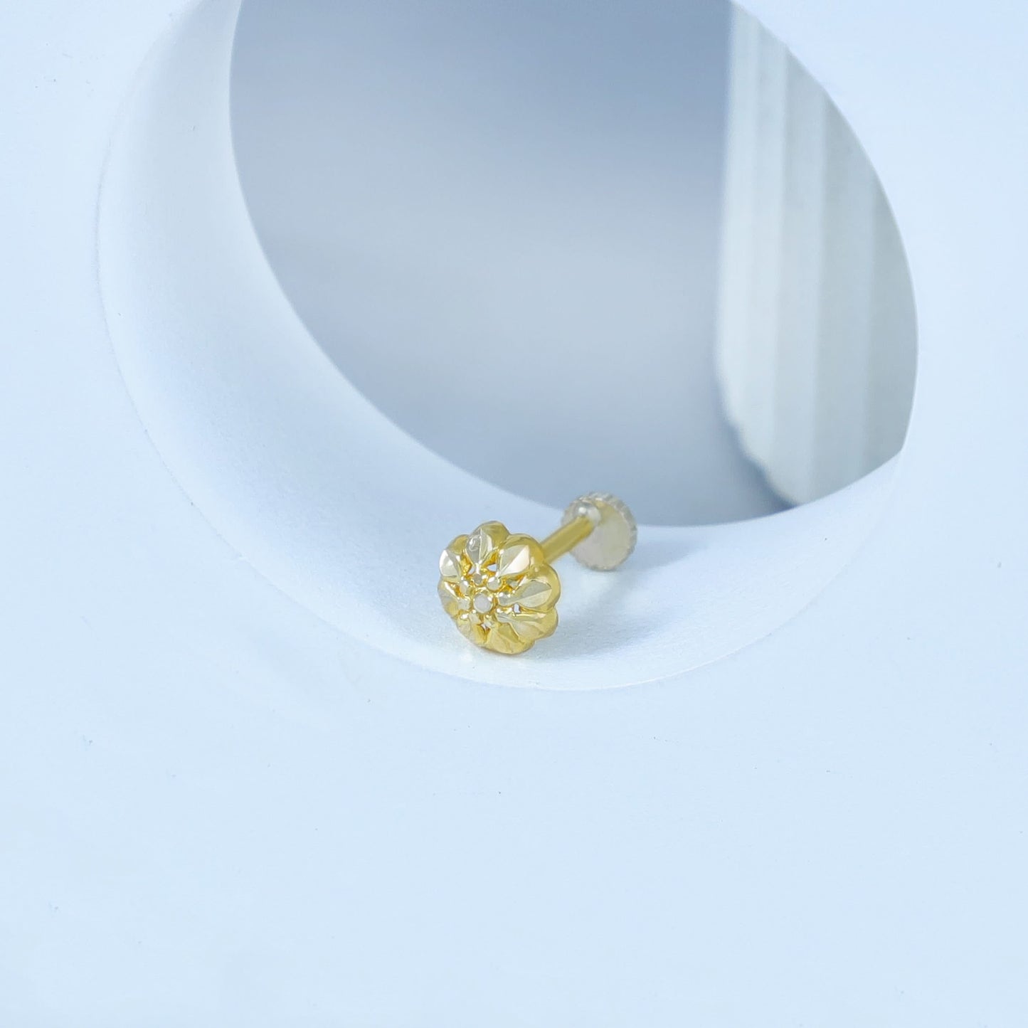 Harshita Floral Design Gold Nose Pin