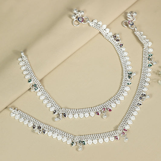 Ekanshi Elegant Silver Anklets