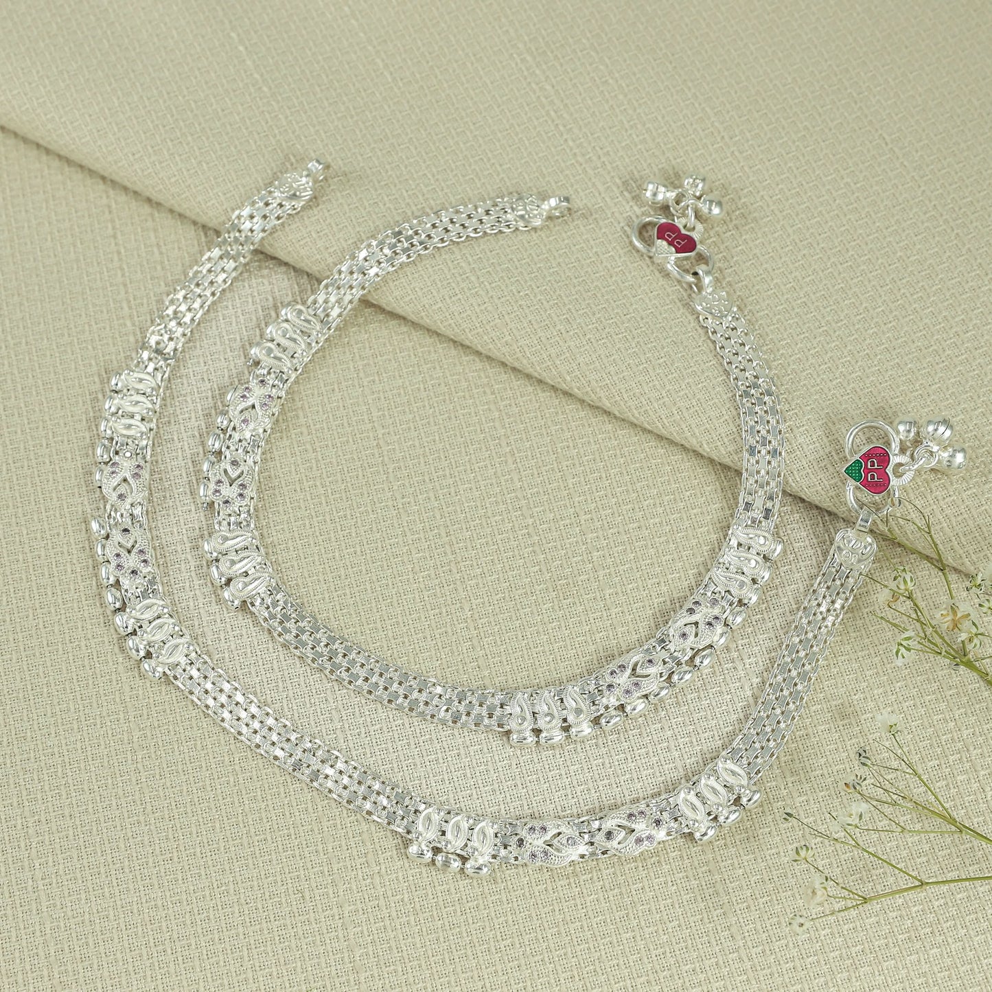 Eshwani Silver Anklets