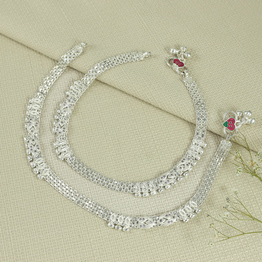 Eshwani Silver Anklets