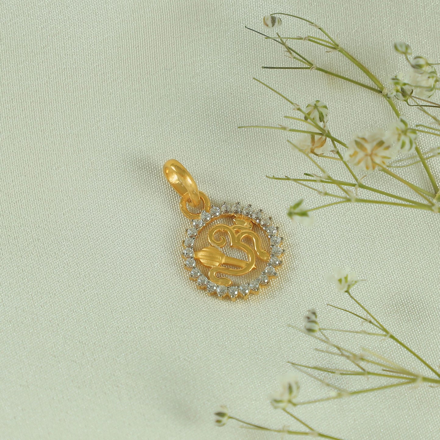 Charming Om Gold Pendant