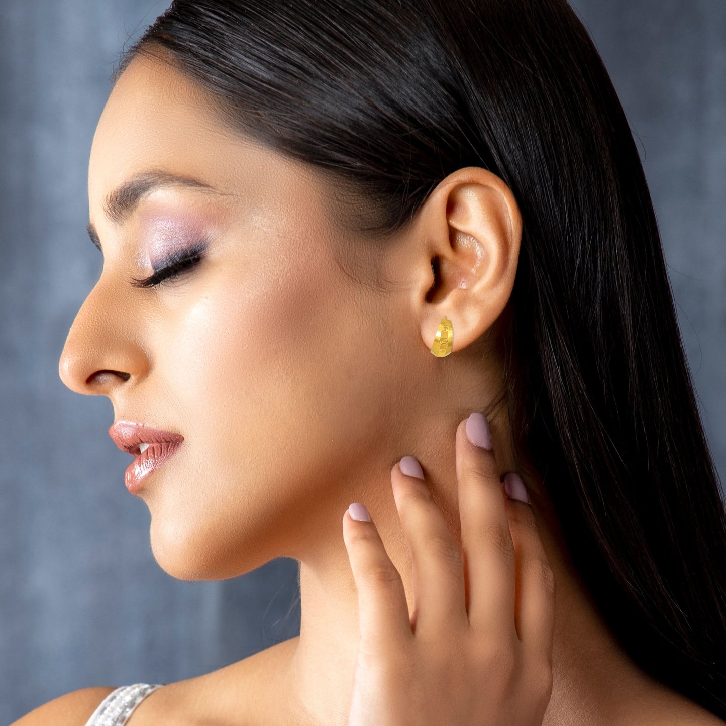 Nariva Classic Gold Earrings