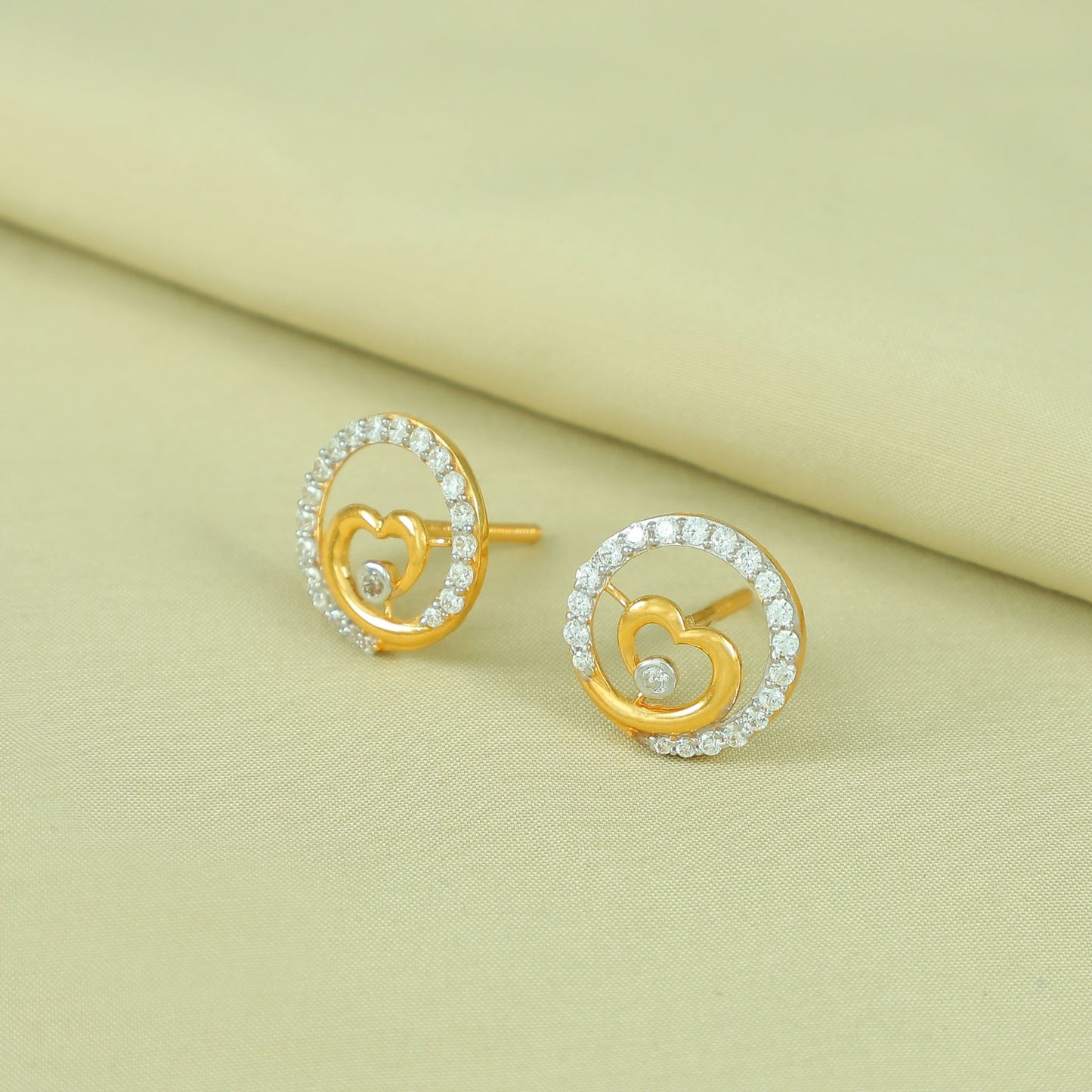 Sakshi Regal Gold Earrings