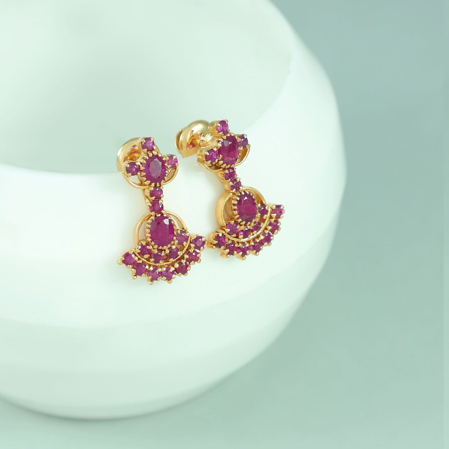 Malvika Pretty Gold Earrings