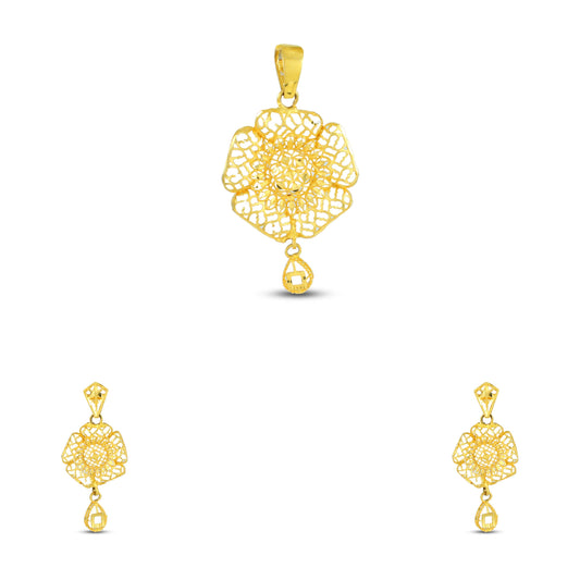 Shivika Stunning Gold Pendant Set