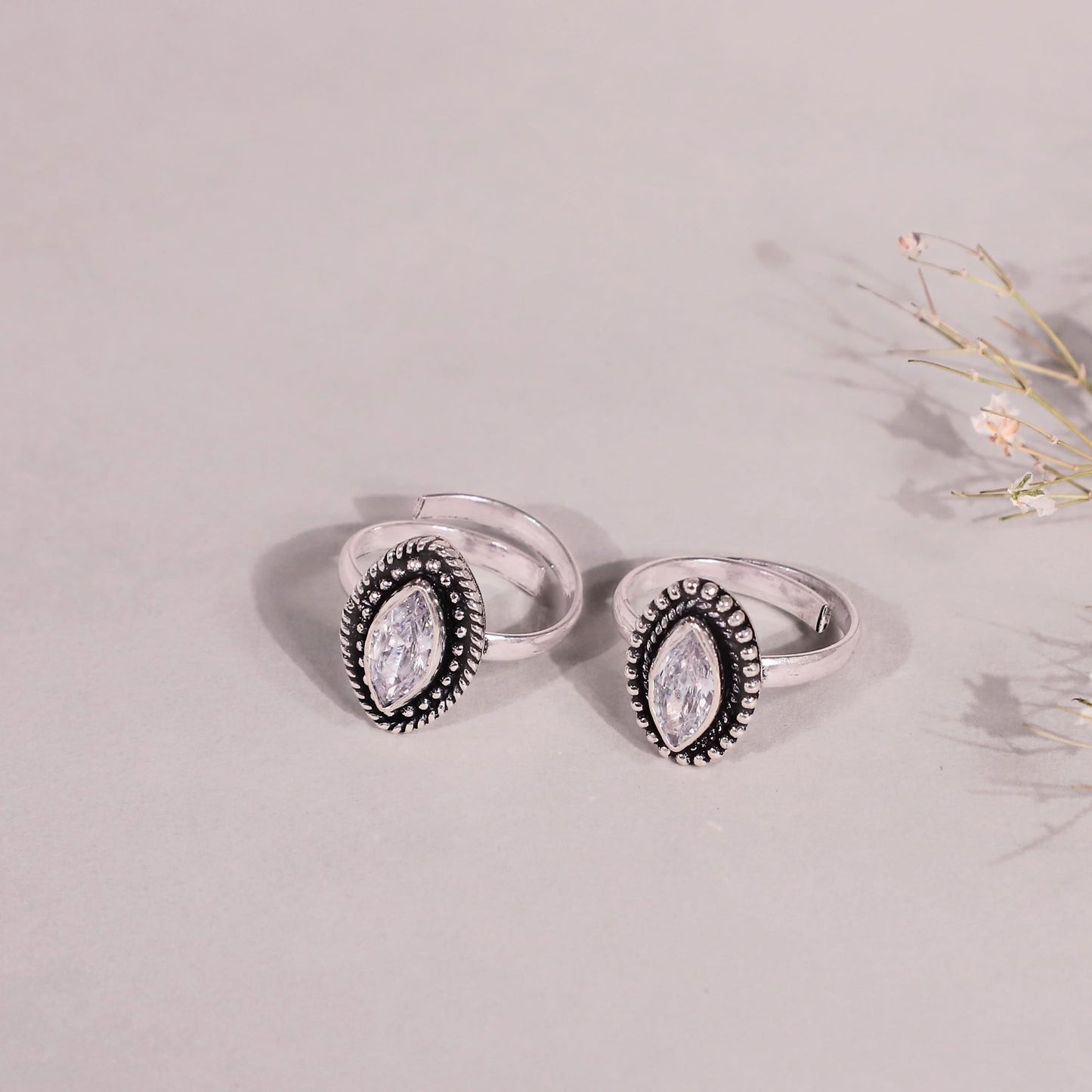 Alizeh Silver Toe Rings